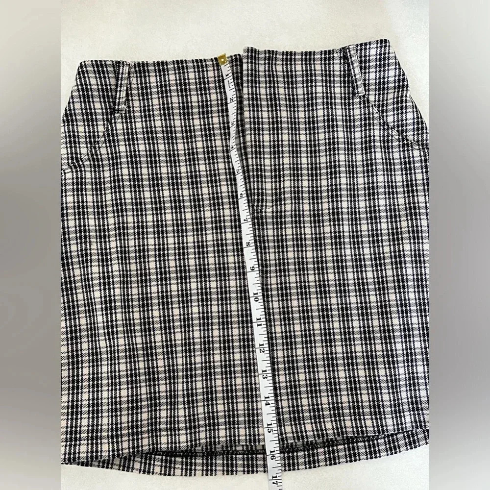 Hollister/ Belted/ Ultra high rise/ Plaid/ Mini skirt/ Size US XS - Picture 10 of 11